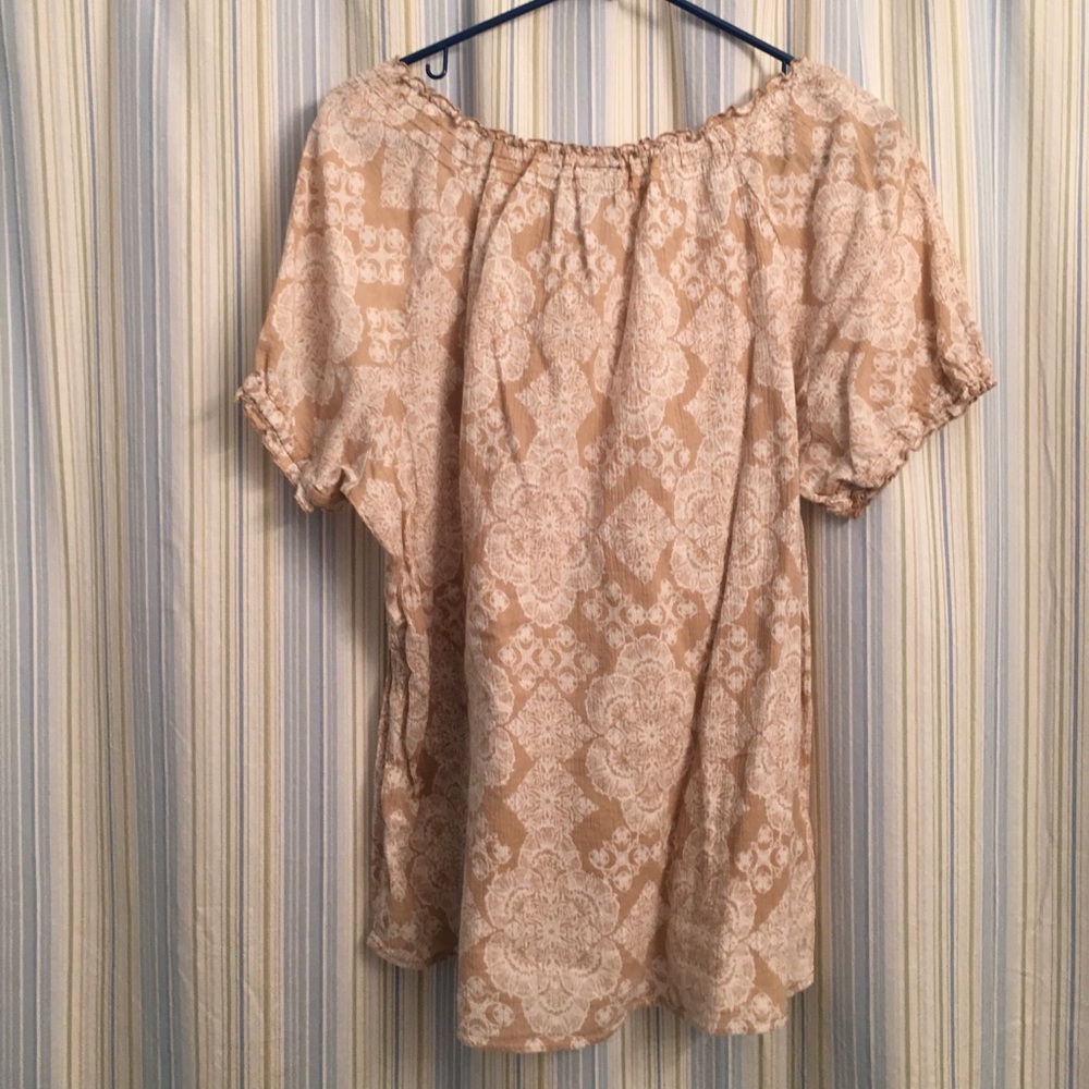 Basic Editions Plus Size Top - Picture 2 of 5